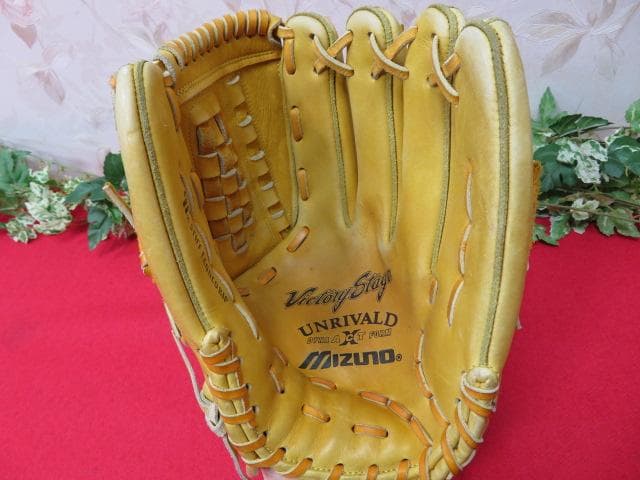 ラ*ン様 6AA2359 MIZUNOミズノ ビクトリーステージ グローブ 硬式