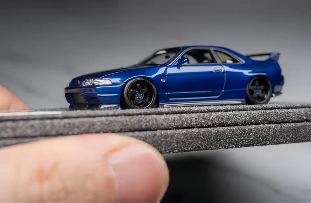 1/64 GARAGE ACTIVE WIDEBODY BCNR33 ブルー