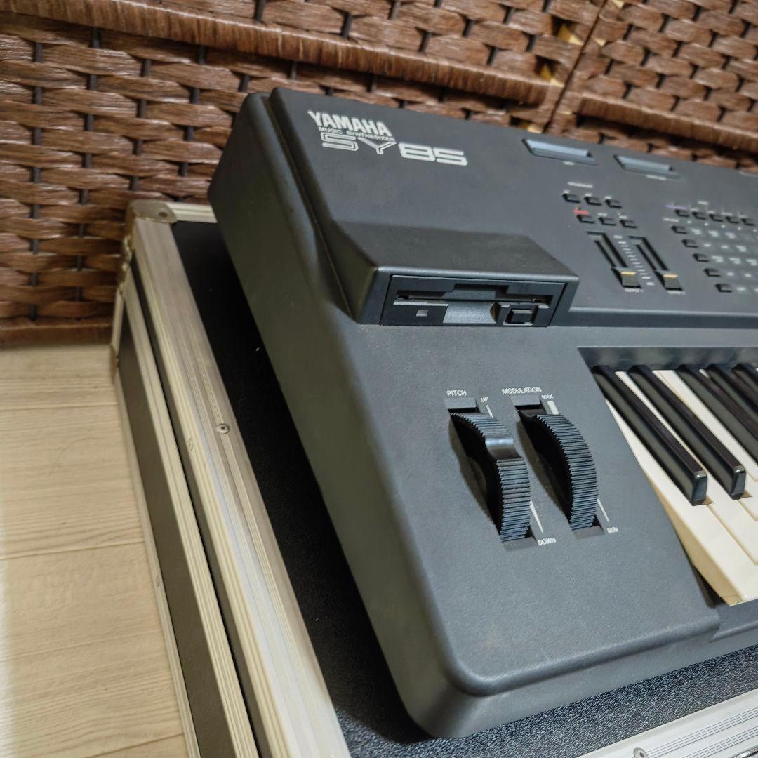 【完動品】YAMAHA ヤマハ SY85 シンセサイザー 61鍵 ハードケース付