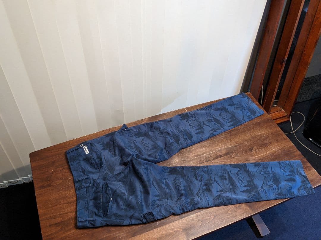 パーリーゲイツ　ジャックバニー　カーゴパンツ　風　ロングパンツ　総柄　ゴルフ　紺