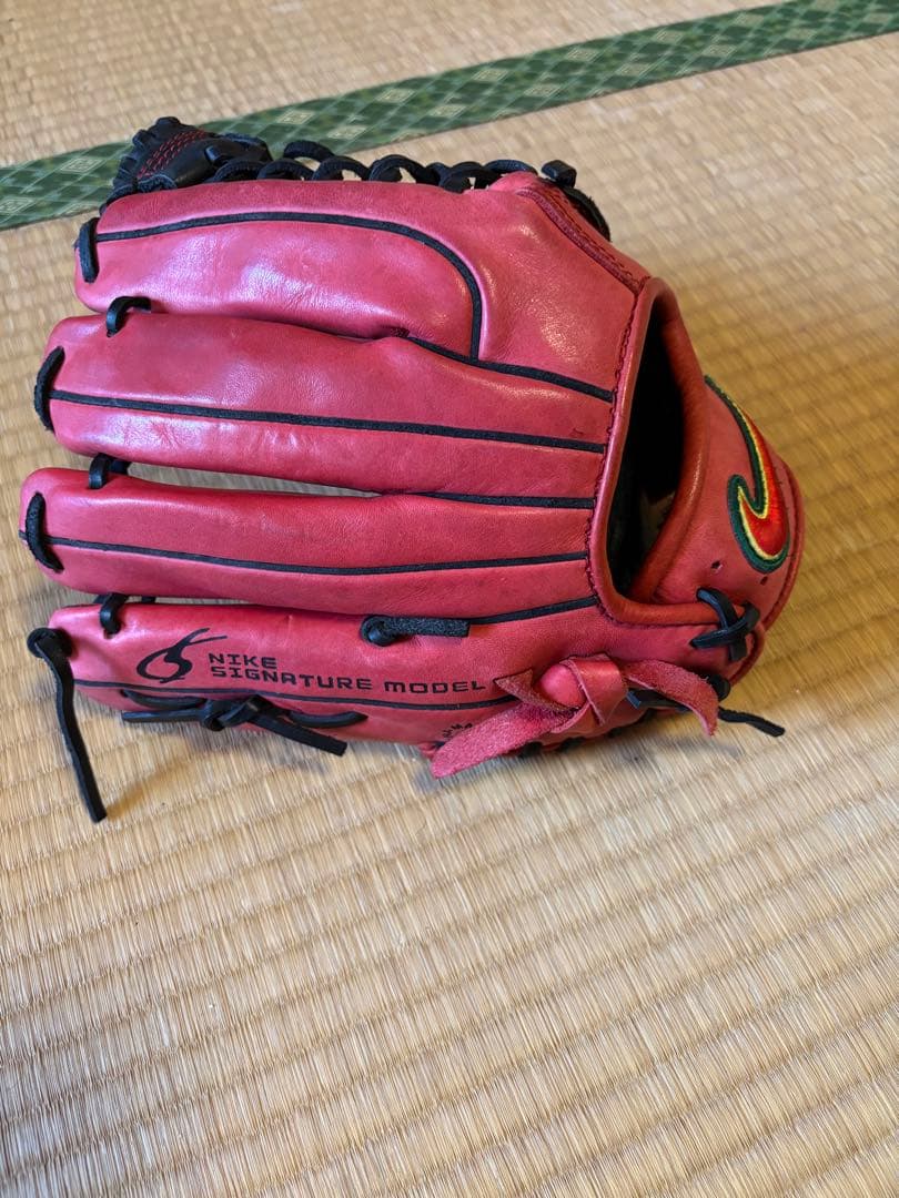 美品 ナイキ 軟式グローブ 岩村モデル 一般用