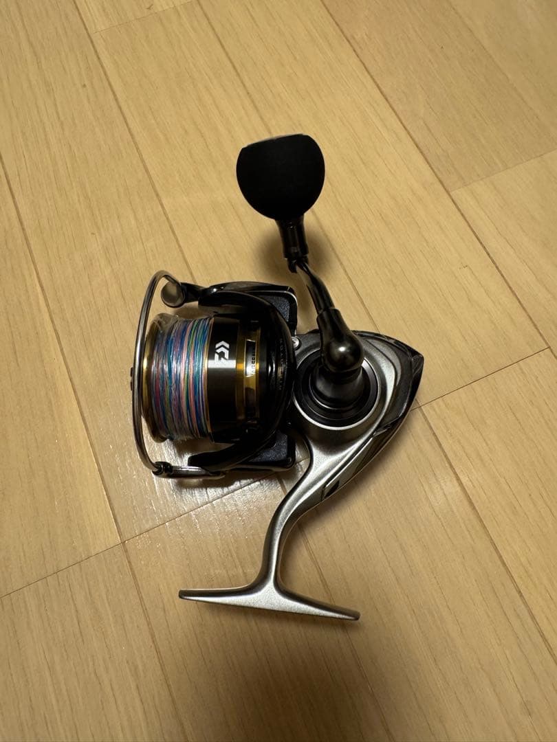 Daiwa VADEL 4000H スピニングリール