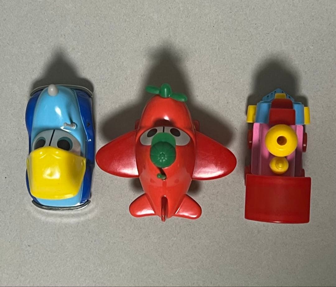 トミカ　プチカ　スージー　ペドロ　ケイシージュニア　3個セット