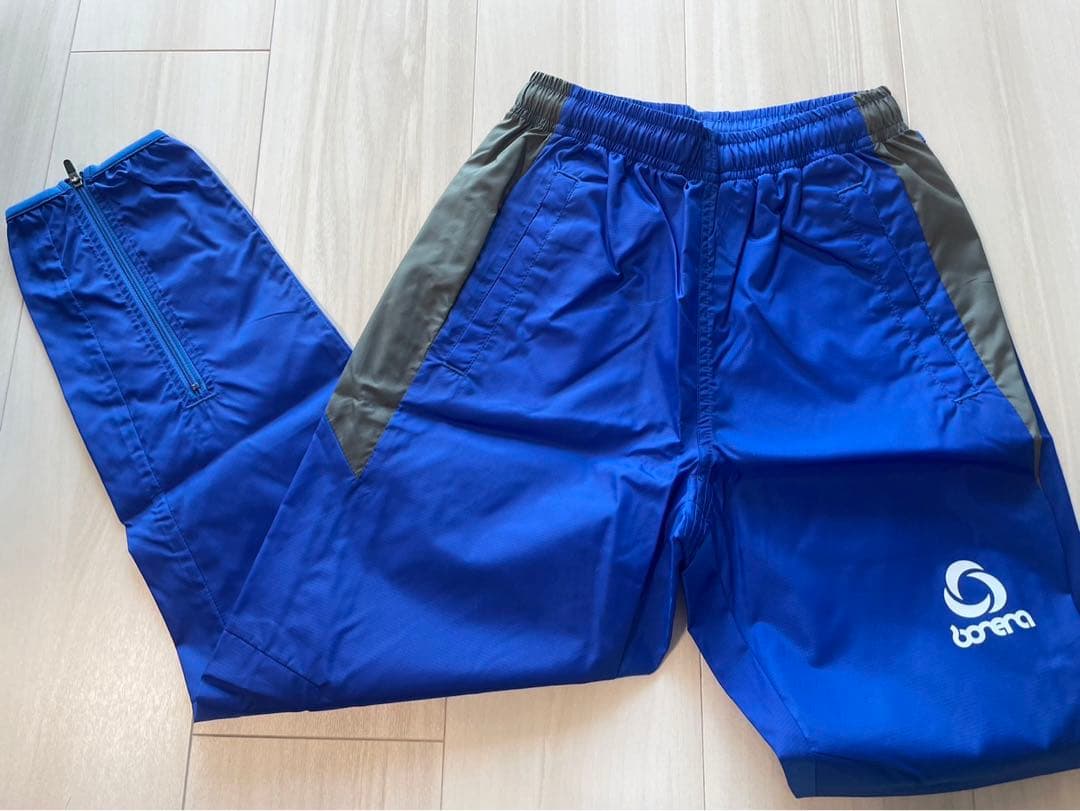 新品　ピステ・パンツ上下セット　130センチ　ボネーラ