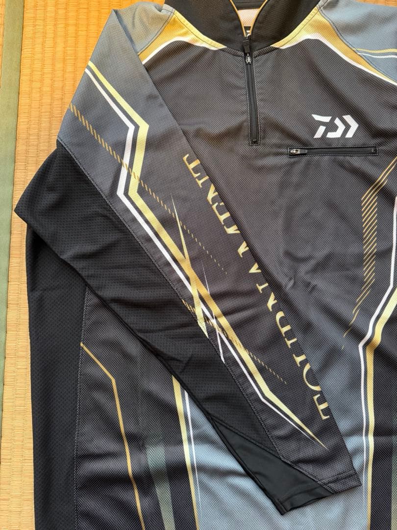 ダイワ トーナメント　ジップシャツ3XL
