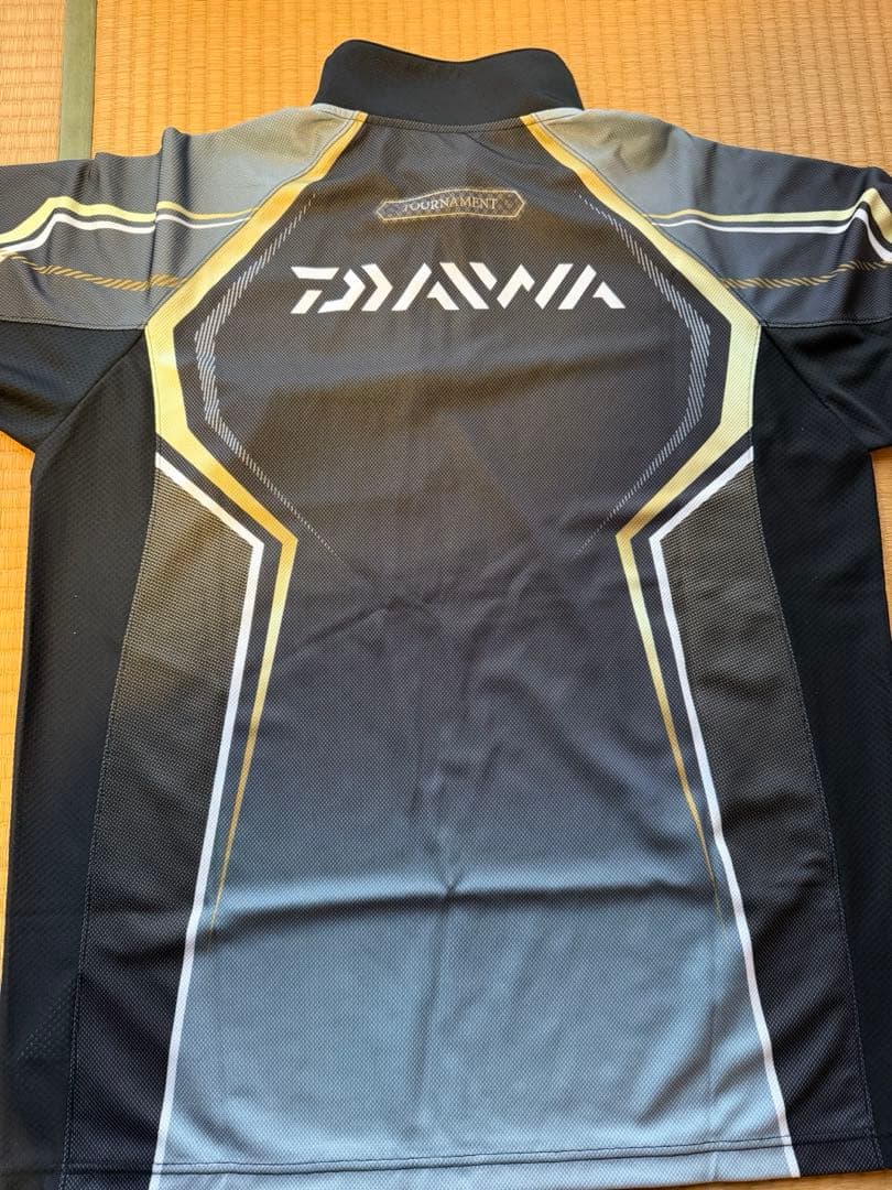 ダイワ トーナメント　ジップシャツ3XL