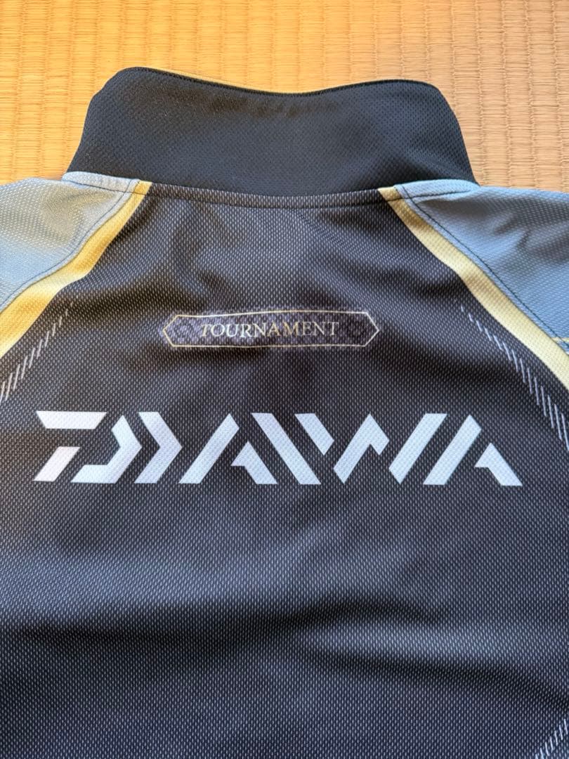 ダイワ トーナメント　ジップシャツ3XL