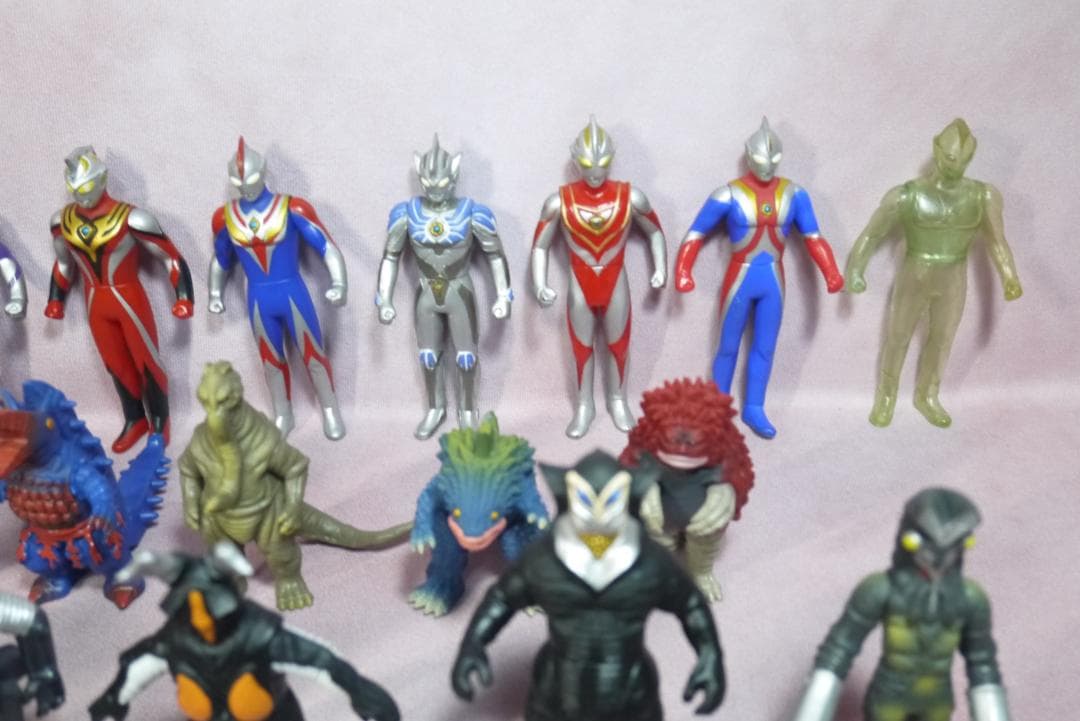 ウルトラマン　ウルトラ怪獣　ミニソフビ　60体
