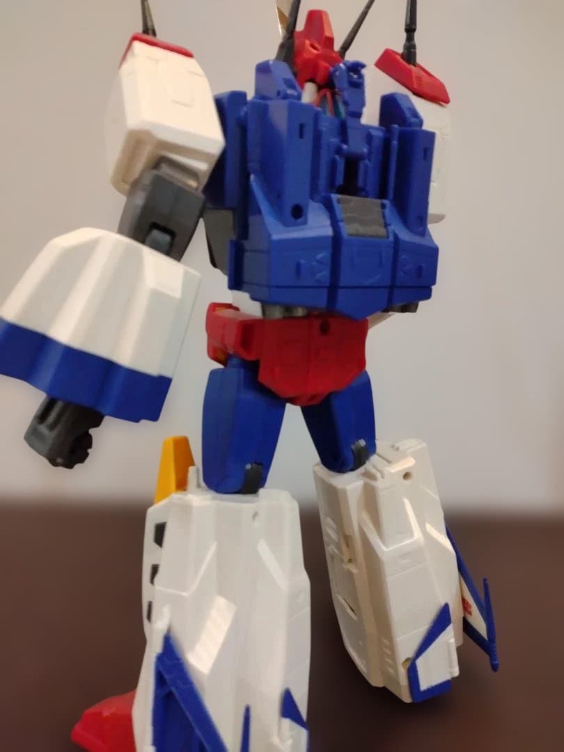 トランスフォーマーMP　ビクトリーセイバー