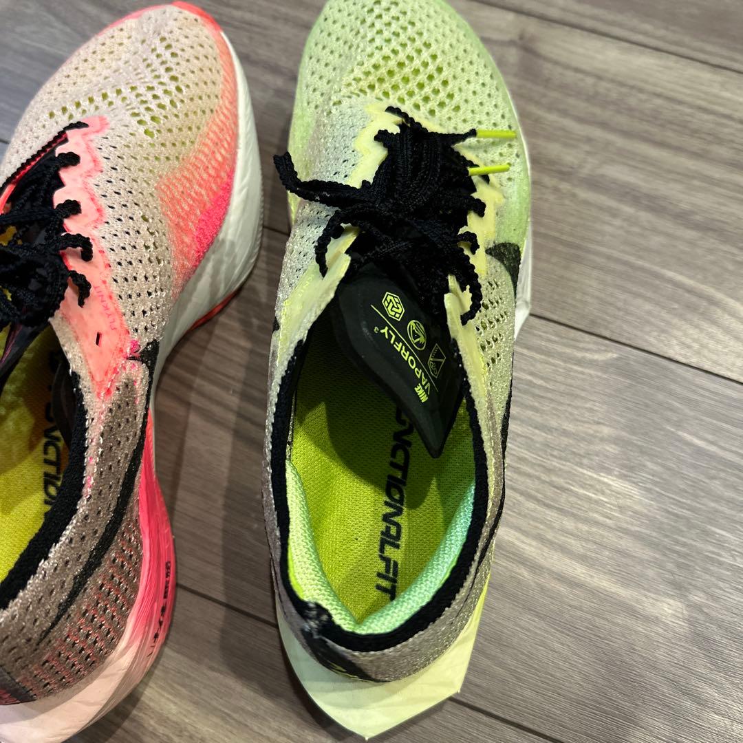 【美品】NIKE ZOOMX VAPORFLY NEXT%3 駅伝 25.5㌢