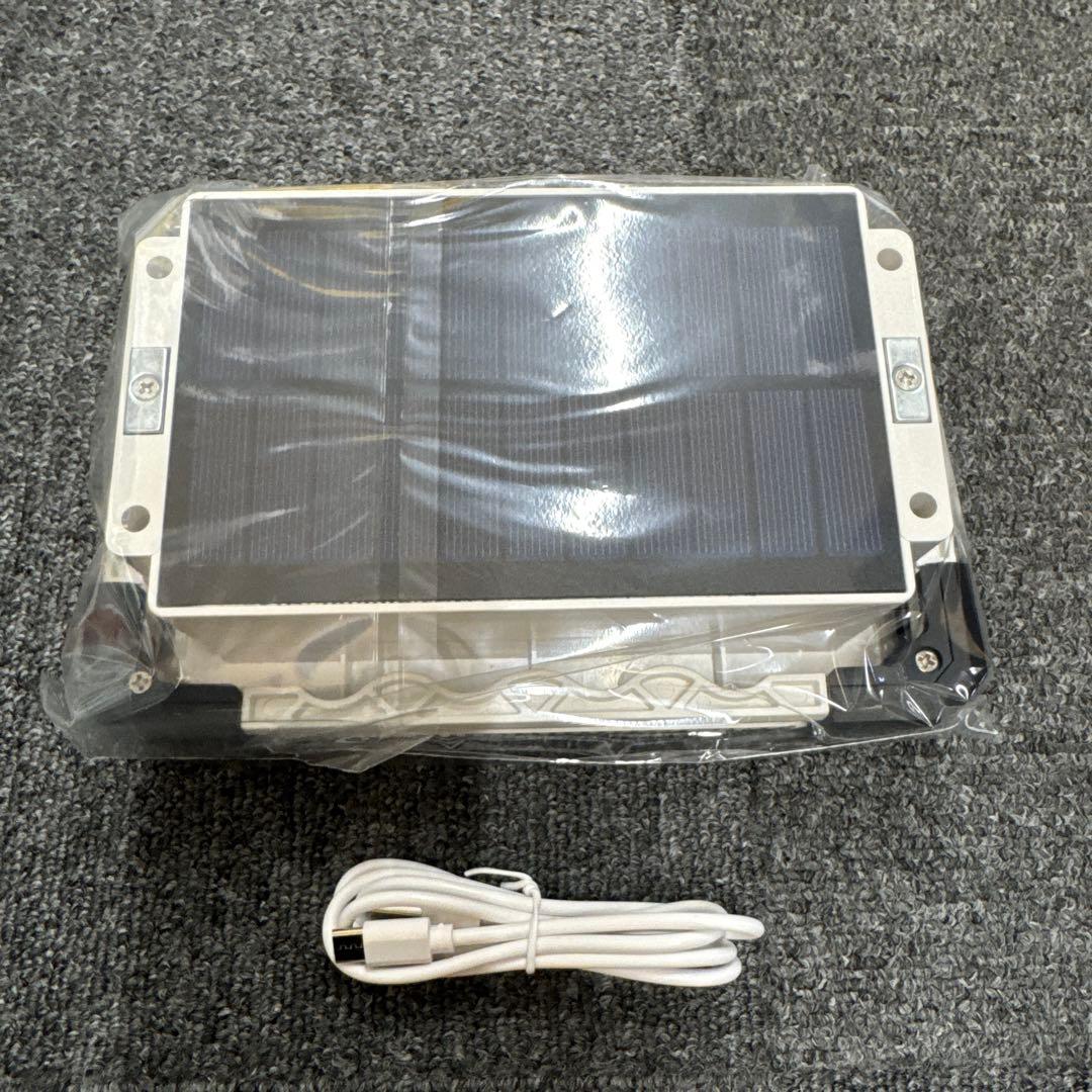 ソーラーLEDライト ホワイト 充電ケーブル付