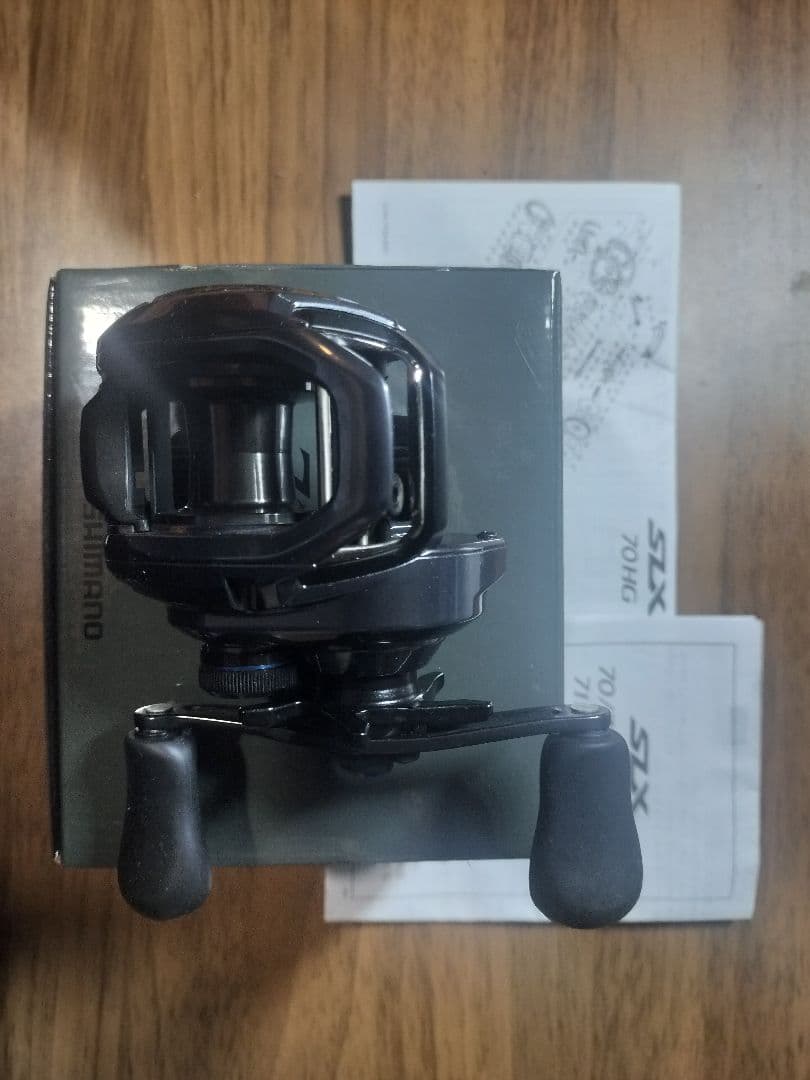 シマノ　ベイトリール　24 SLX 70 XG