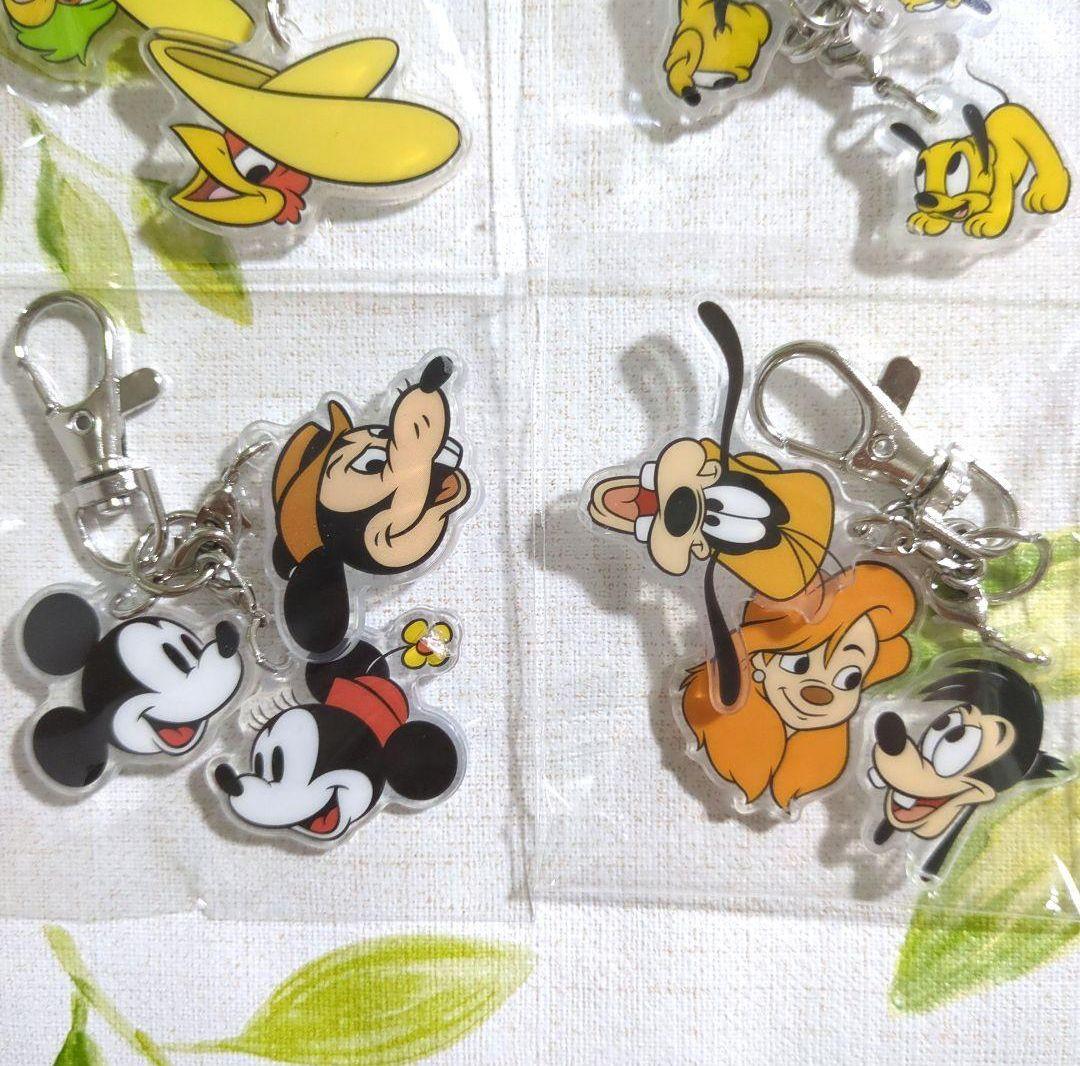 【8種コンプ】トリオ アクリル キーチェーン Disney　ディズニー