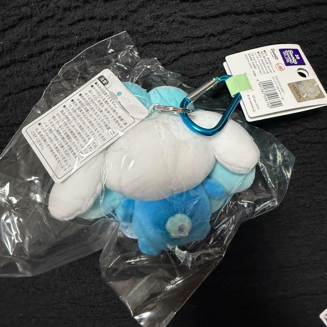 新品 レア 完売品 万博 サンリオ ミャクミャク シナモンロール カラビナ