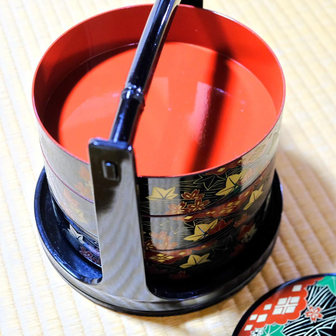 三段重　丸盆