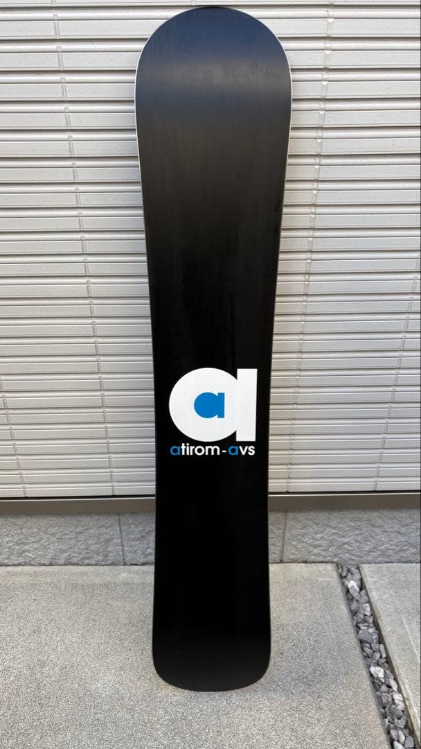 アチロム　atirom-avs 155cm スノーボード　板　黒
