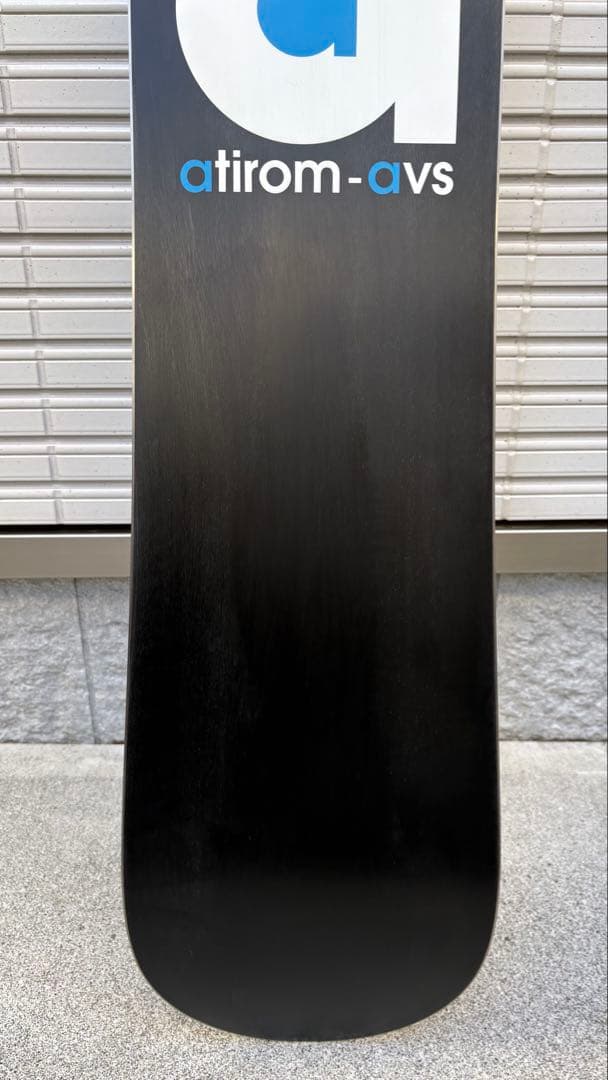 アチロム　atirom-avs 155cm スノーボード　板　黒
