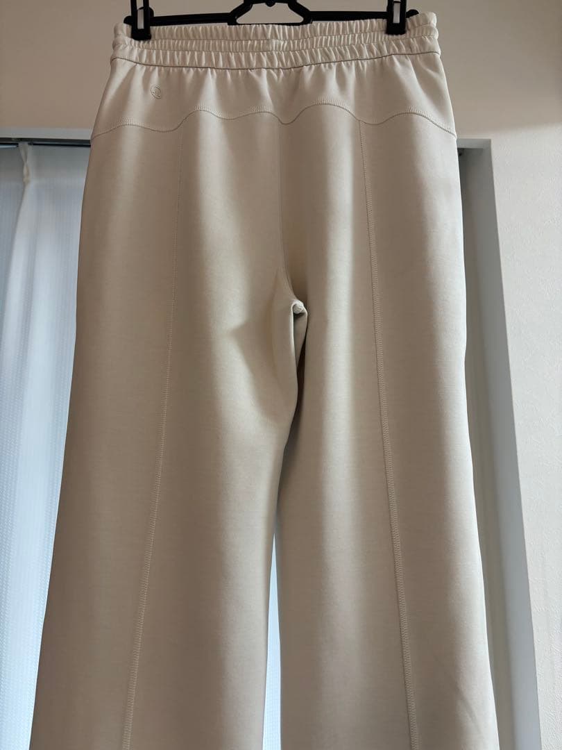 lululemon Softstreme ハイライズパンツ　ホワイト
