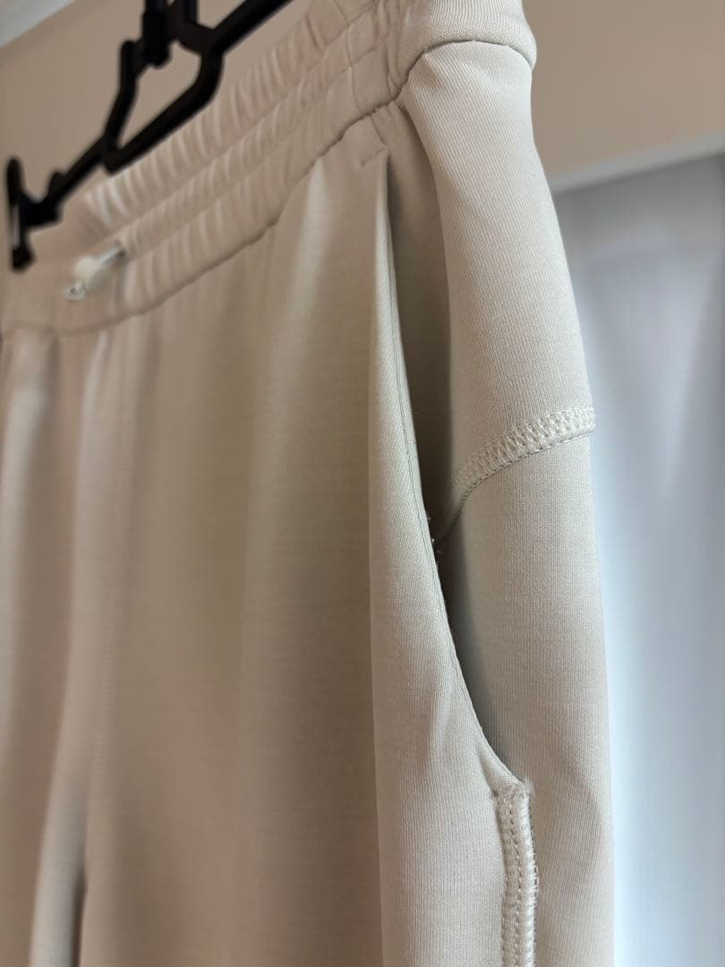 lululemon Softstreme ハイライズパンツ　ホワイト