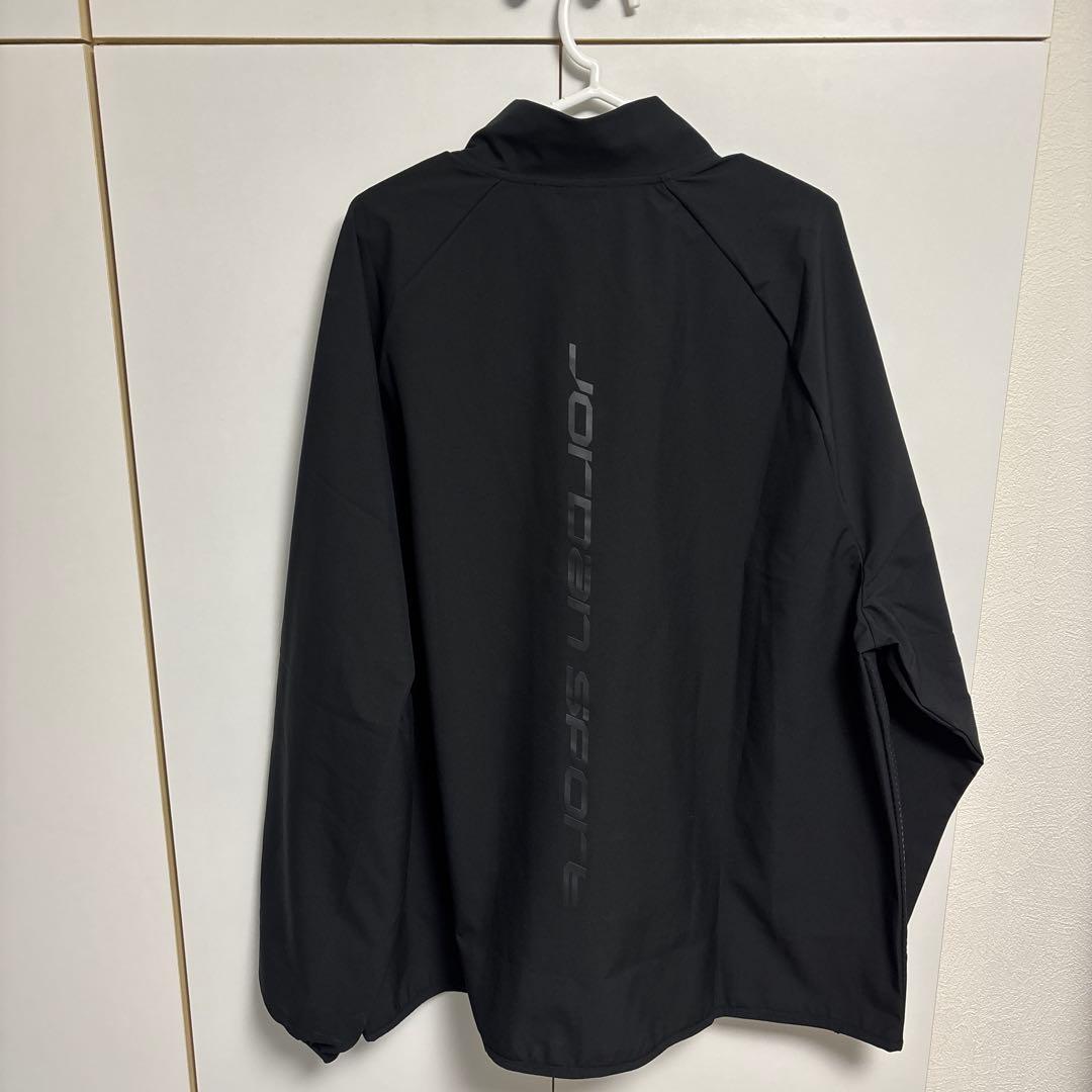ジョーダン　ブラックナイロンジャケット