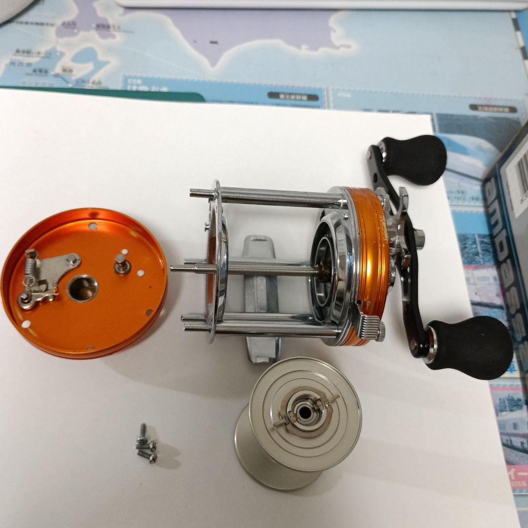 Abu Garcia 5500C Sunset Orange リール