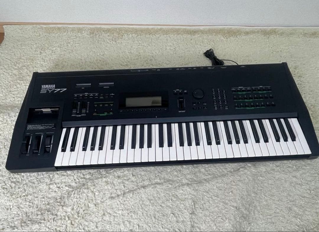 YAMAHA SY77 シンセサイザー【ジャンク】