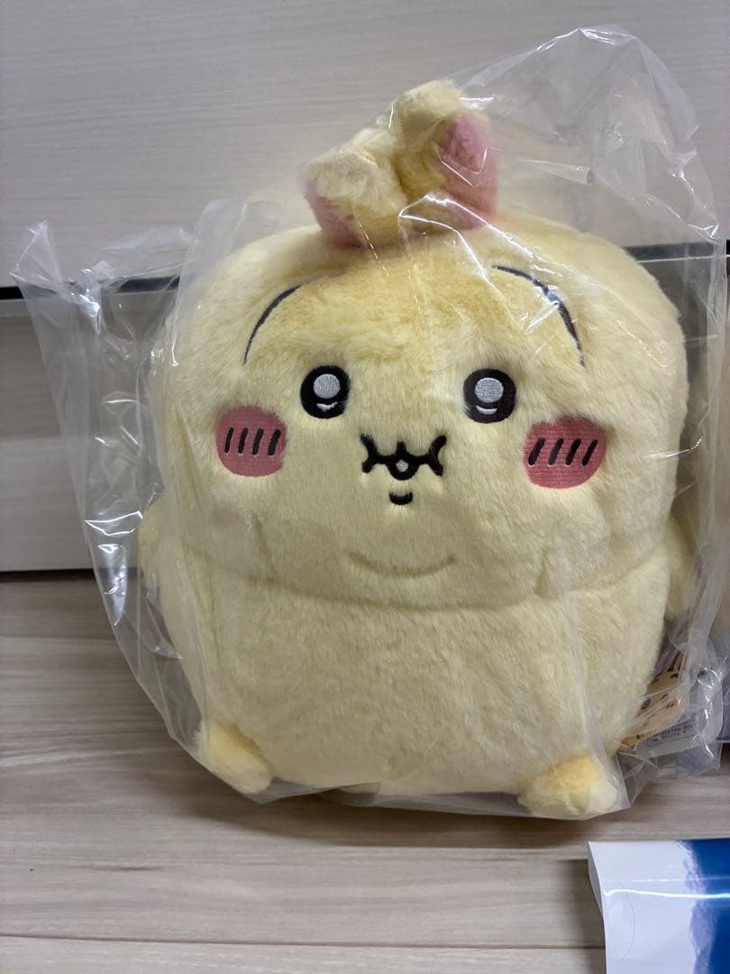 重め！ぼっちゃり抱っこぬいぐるみ　ちいかわポップアップストア
