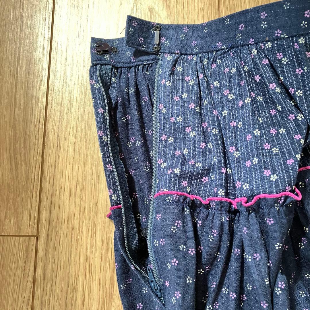 美品フォークダンス ネイビー フリル花柄スカート