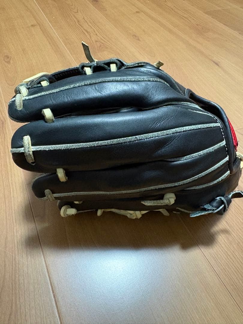ドナイヤ内野手用軟式グローブ