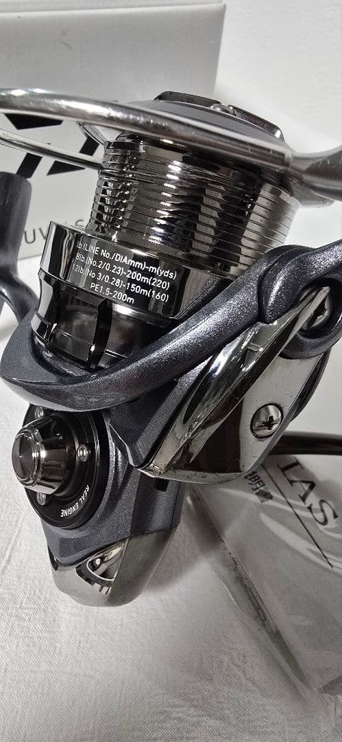 DAIWA 15LUVIAS 3012 15ルビアススピニングリール