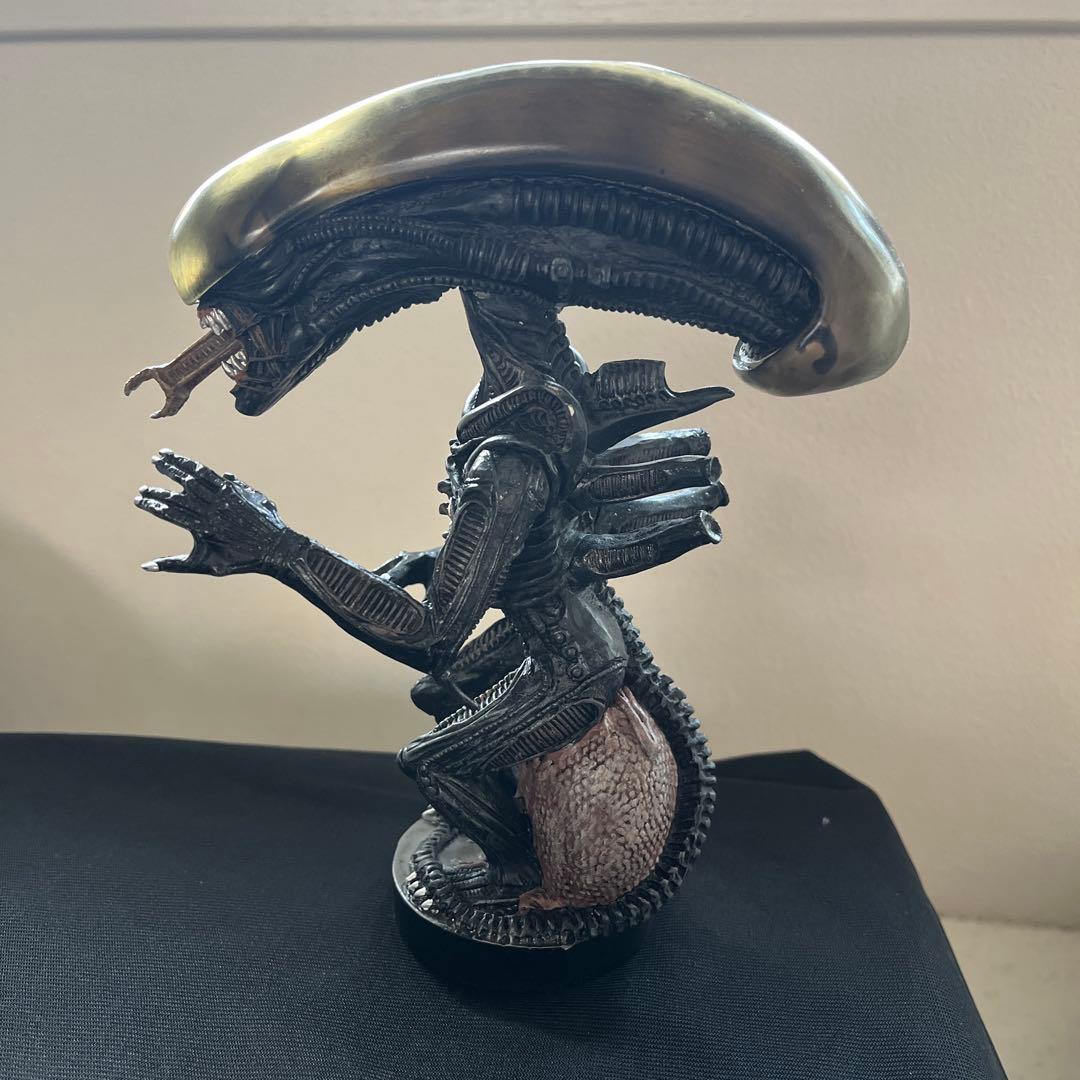 ALIEN エイリアンフィギュア