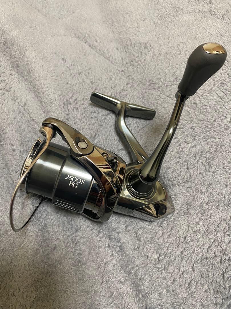 シマノ　22ステラ　2500MHG