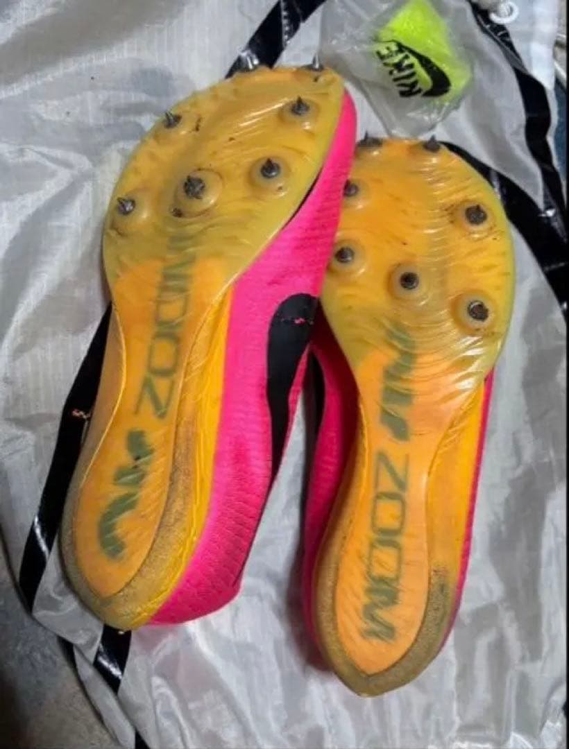 NIKE Zoom 人気色 ピンク マックスフライ 26