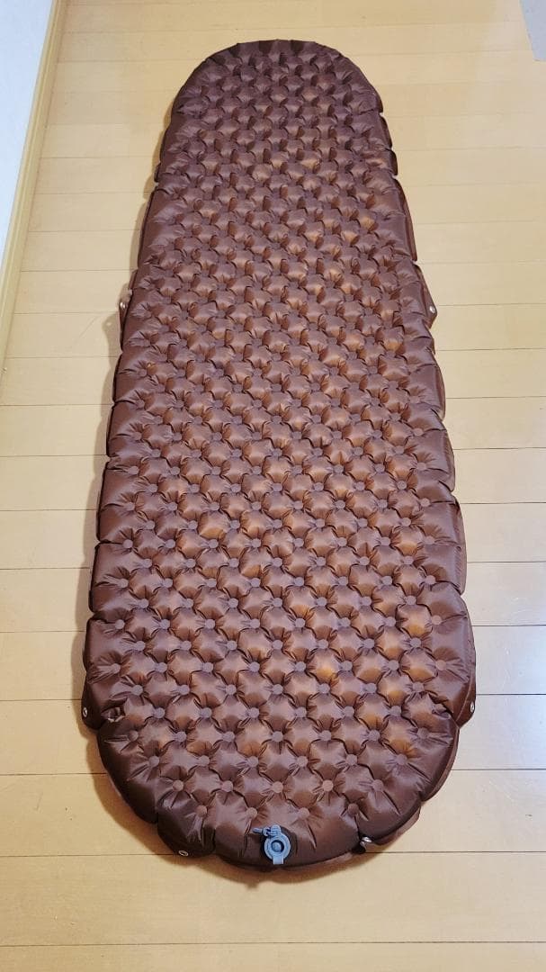 Naturehike スリーピングマット シルバー・ブラウン