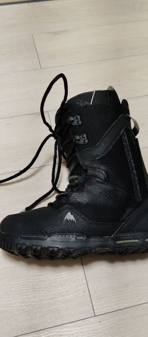 【軽量・グラトリ最適】BURTON RAMPANT 27cm スノーボードブーツ