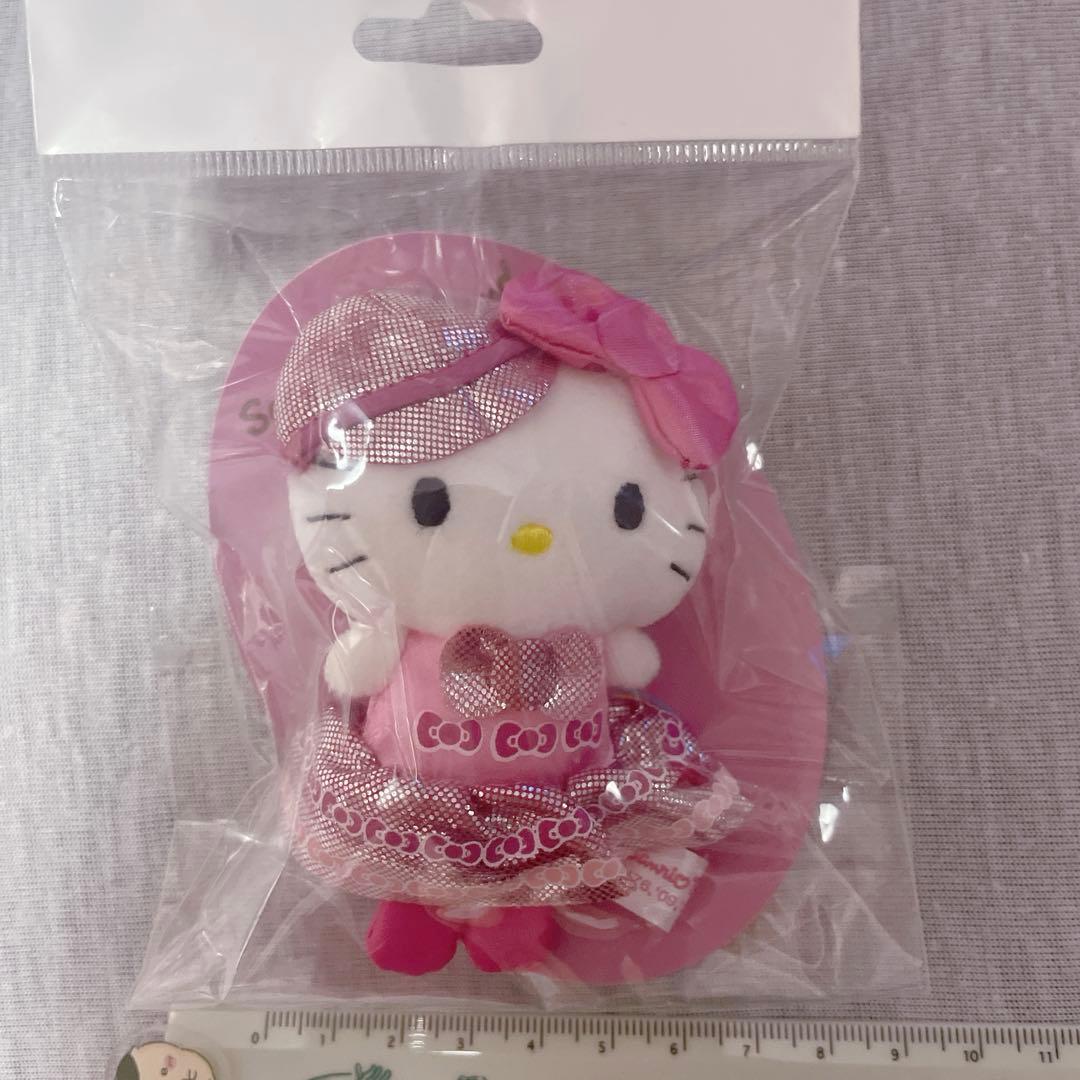ハローキティ♡激レア♡ピューロランド限定キティぬいぐるみバッジ8種セット♡