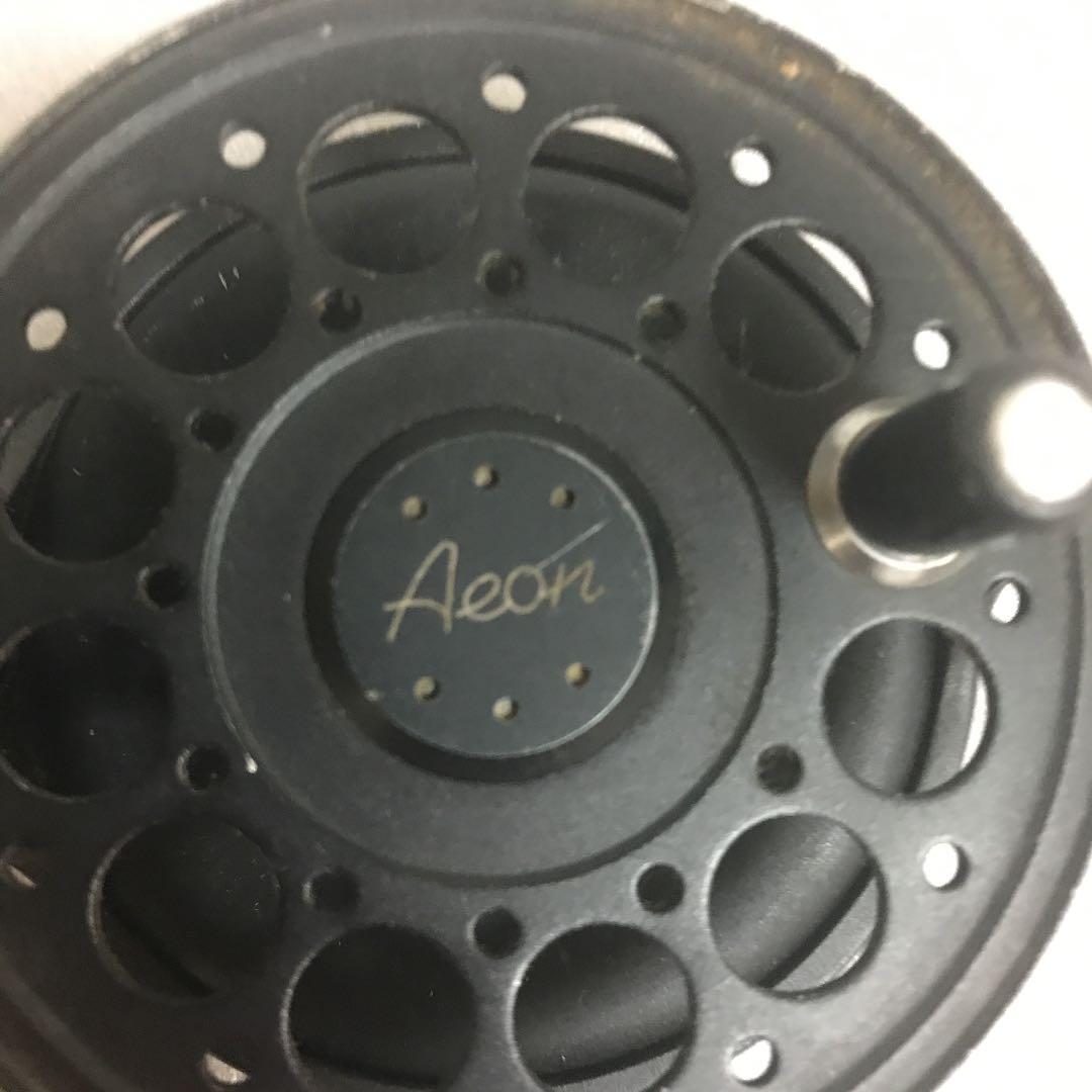 リール Aeon