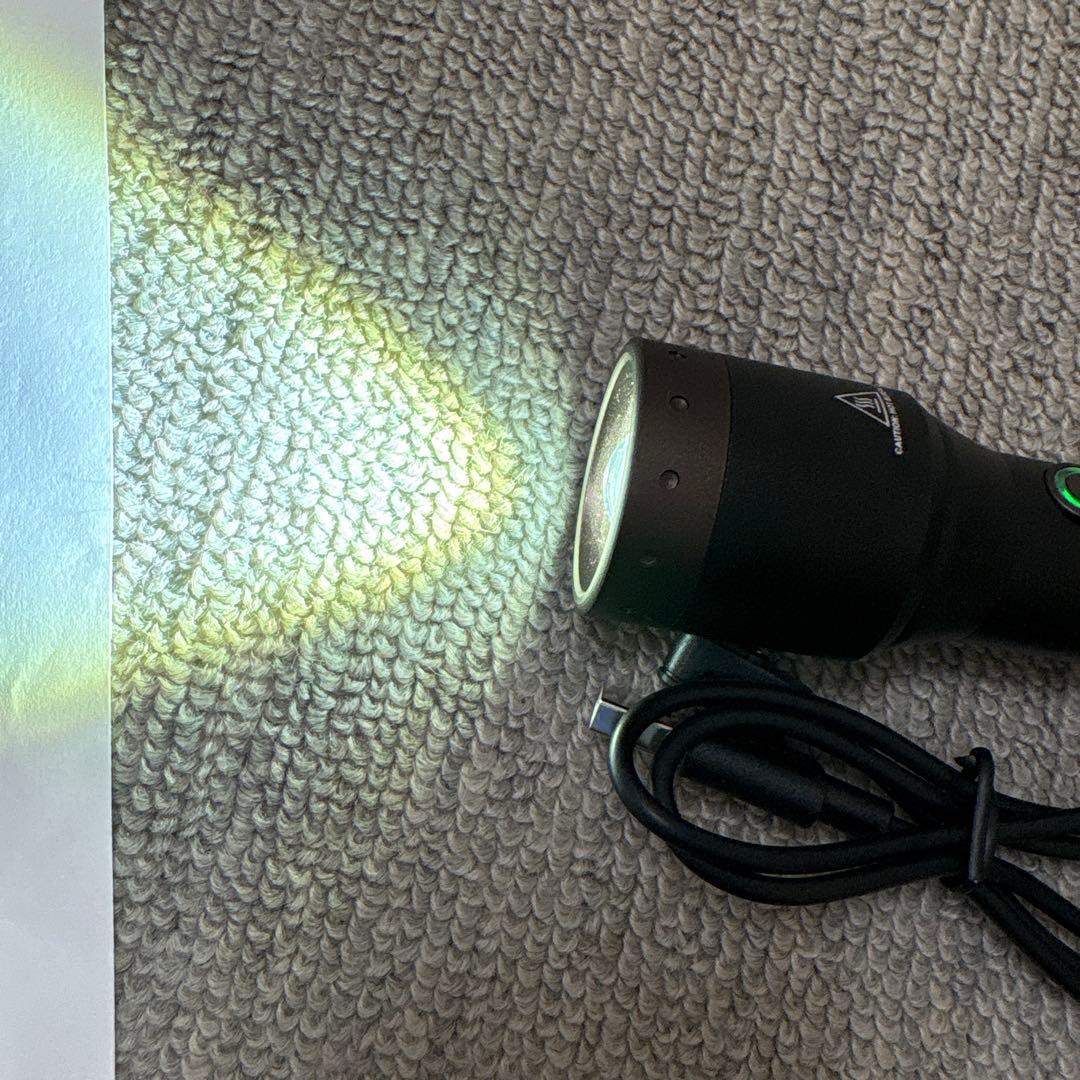 LEDLENSER P6R Core 懐中電灯