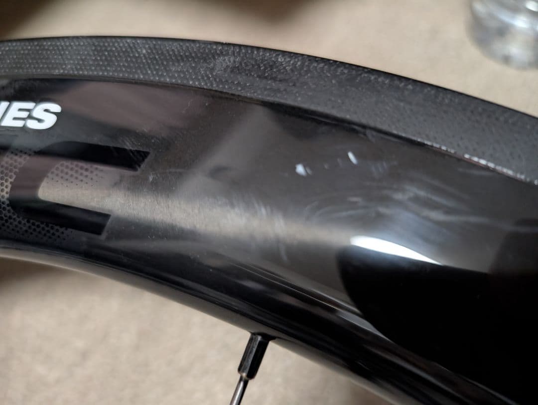 ピストバイクARDENTLY 58mm カーボンホイール フロントのみ