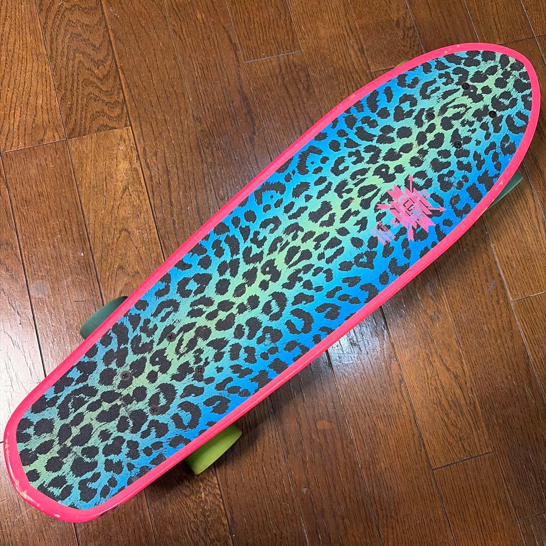 GLOBE ブレーザークルーザー スケボ スケートボード（ヒョウ柄）