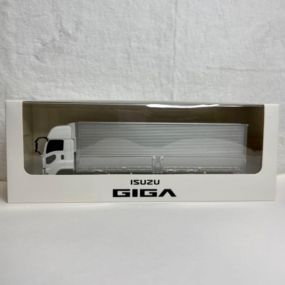 ISUZU GIGA いすゞ ギガ 1/43 ハイルーフ 4軸 ウイング 未開封