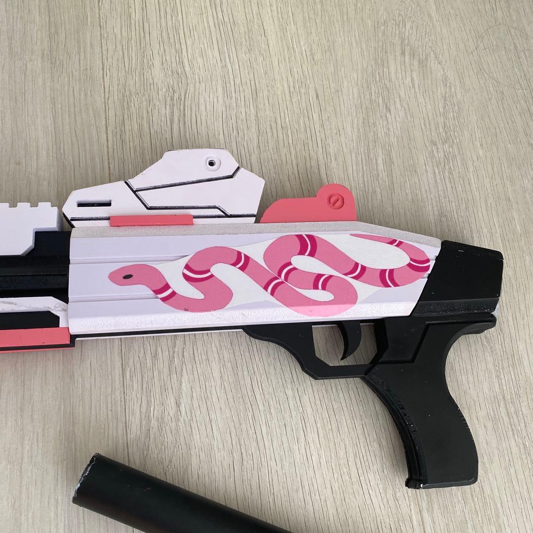 勝利の女神NIKKE バイパー　武器