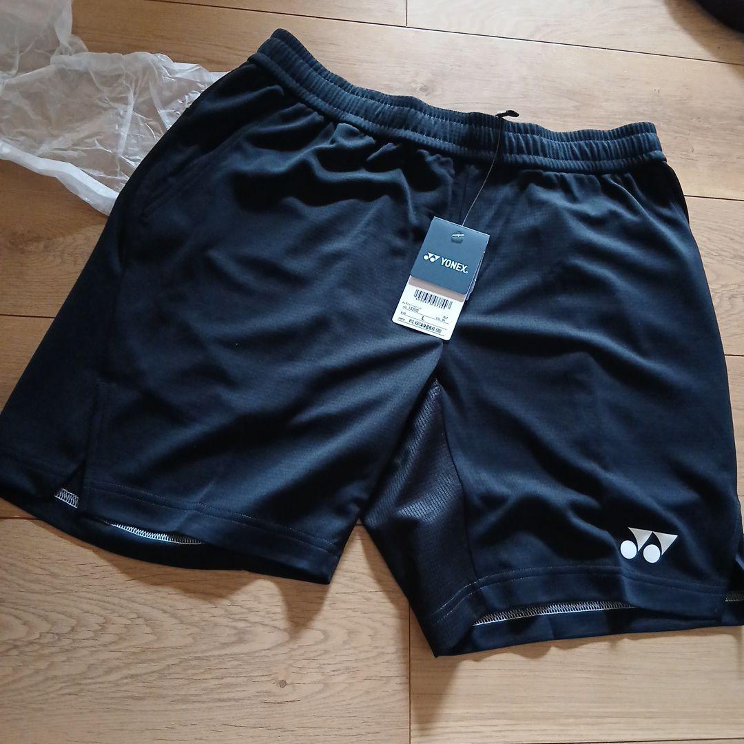 新品!!　YONEX ブラック ショートパンツ