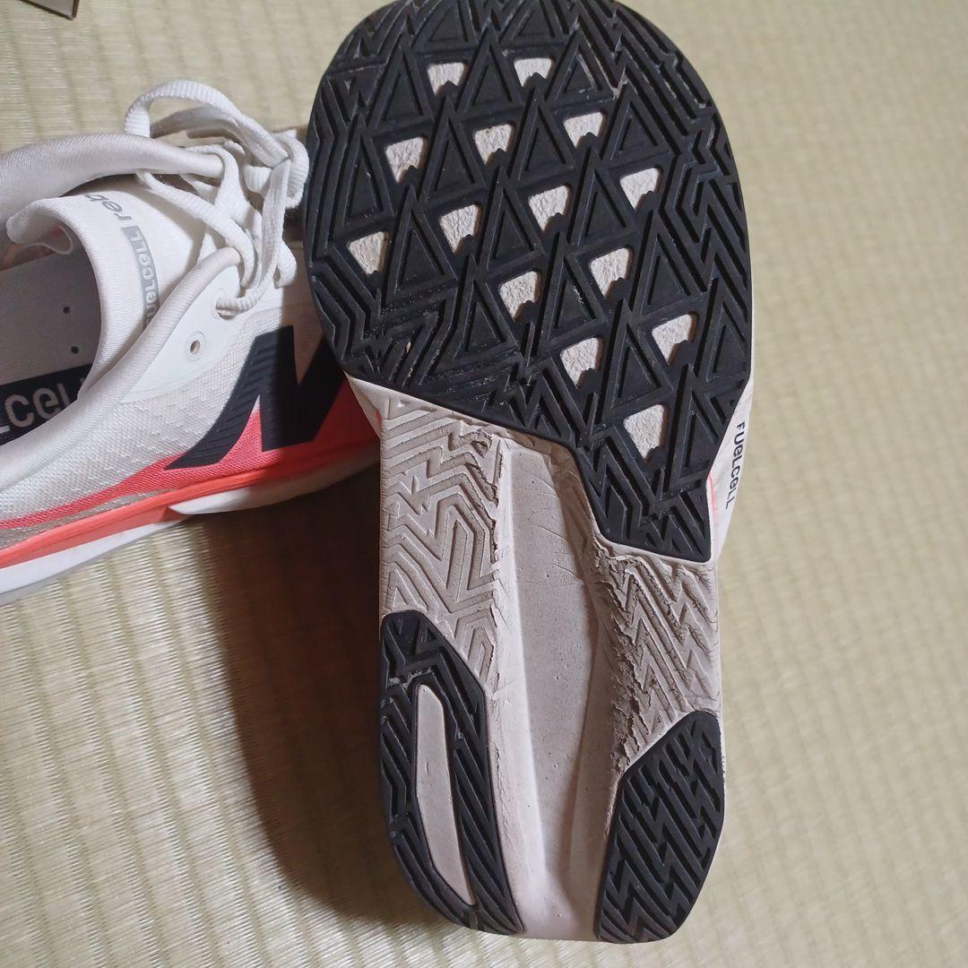 ニューバランス FuelCell Rebel V5 27.5cm