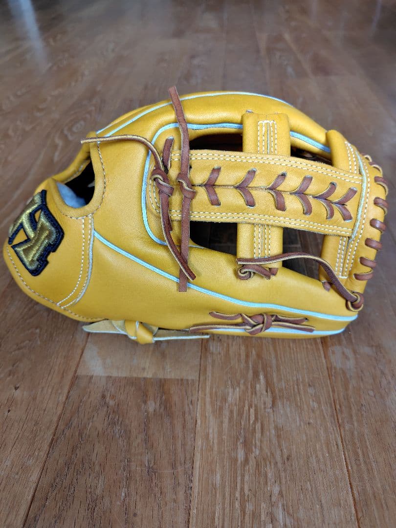 ハイゴールド硬式内野手用グローブ