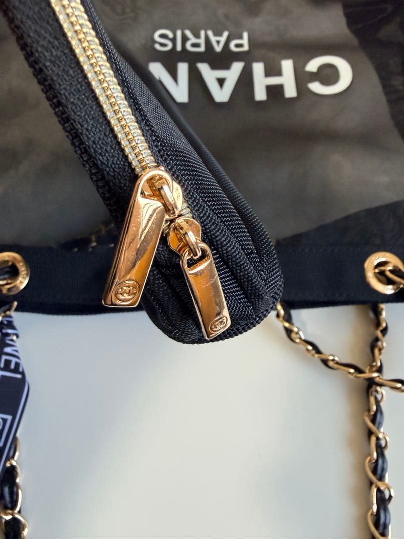 CHANEL ミニポーチ付き　デザイン 大容量 トートバッグ