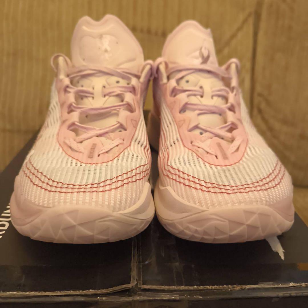 日本未発売 Li-Ning JB2 ジミーバトラー 慈愛 kobe コービー