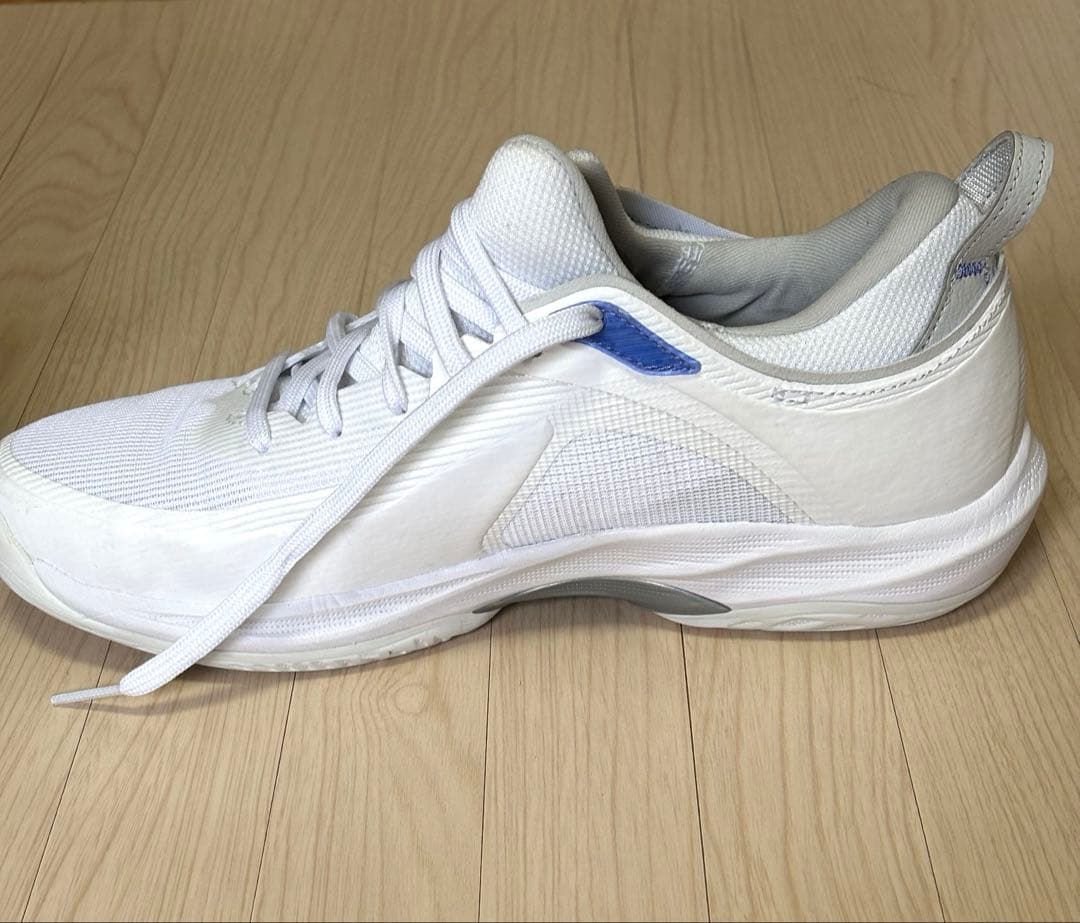 ASICS GLIDE NOVA FF 4 ホワイト/ブルー　バッシュ
