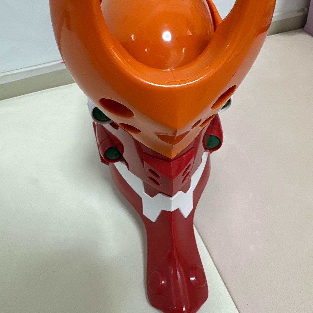 ロボットの頭部デザイン 赤オレンジ