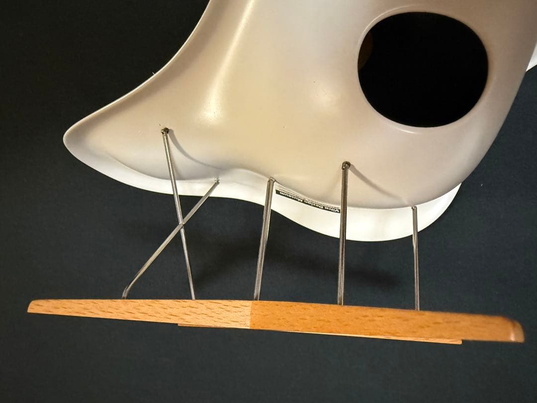 Vitra ヴィトラ ミニチュアLa Chaiseラシェーズ イームズ 木箱なし